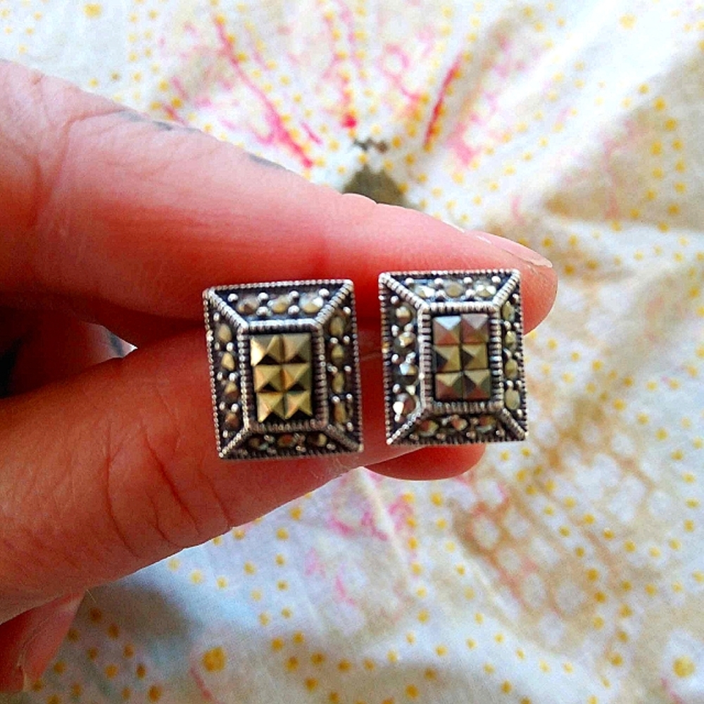 🖤 Artisan Sterling Silver Marcasite Stud Earrings! .925!